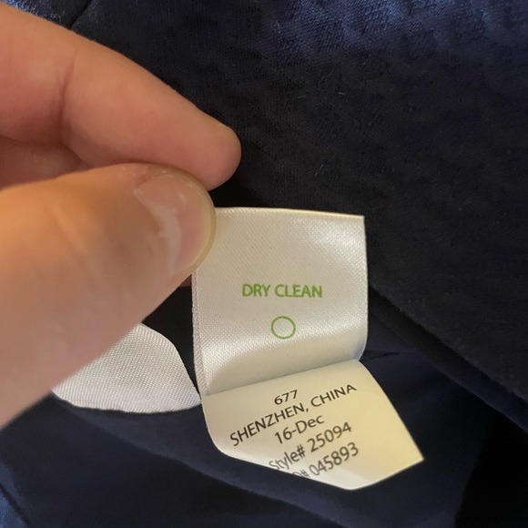 Lilly Pulitzer LARGO True Navy Embroidered Shift Dress Size 2 - Picture 8 of 9